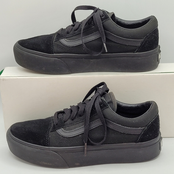 Vans 1.5" Classic Black Platform Shoes Mens 6 , Womens 7.5 - Picture 1 of 16